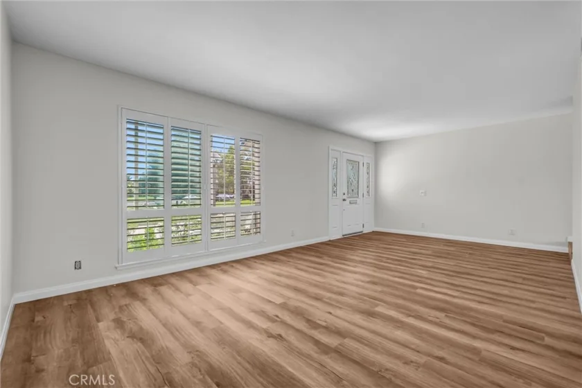 4107 Larwin Avenue photo 6