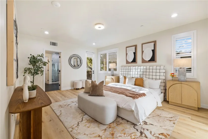 1649 N Lake Avenue #1 photo 29