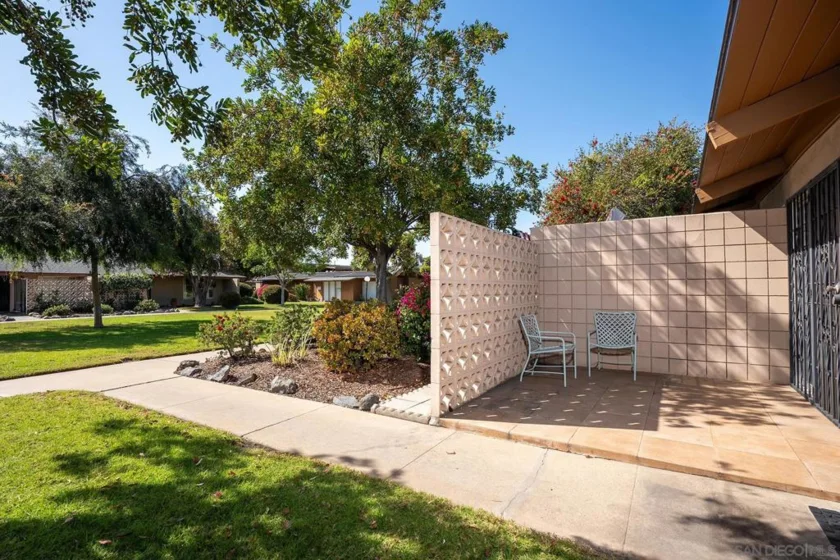 513 Shady Lane #B photo 6