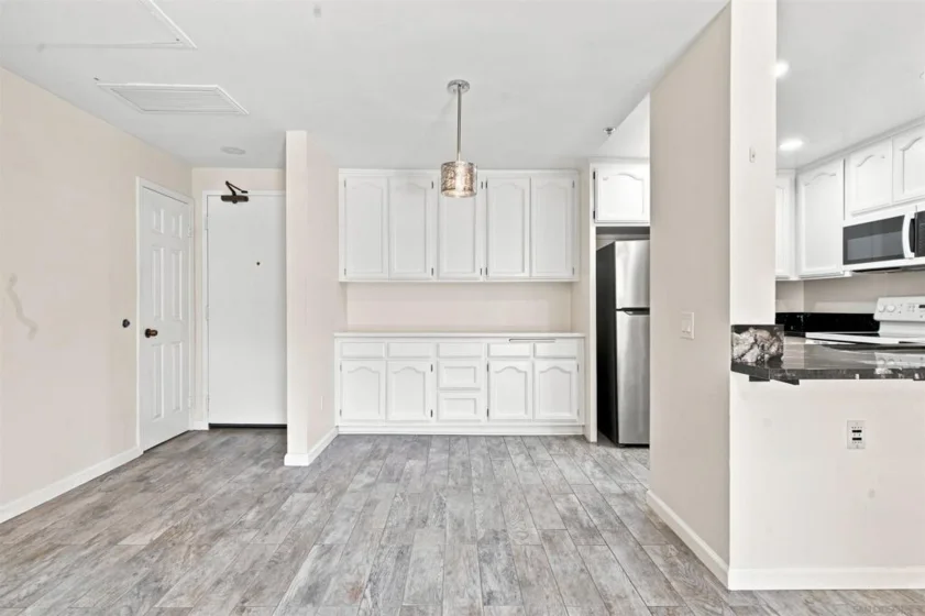 5845 Friars Road #1110 photo 13