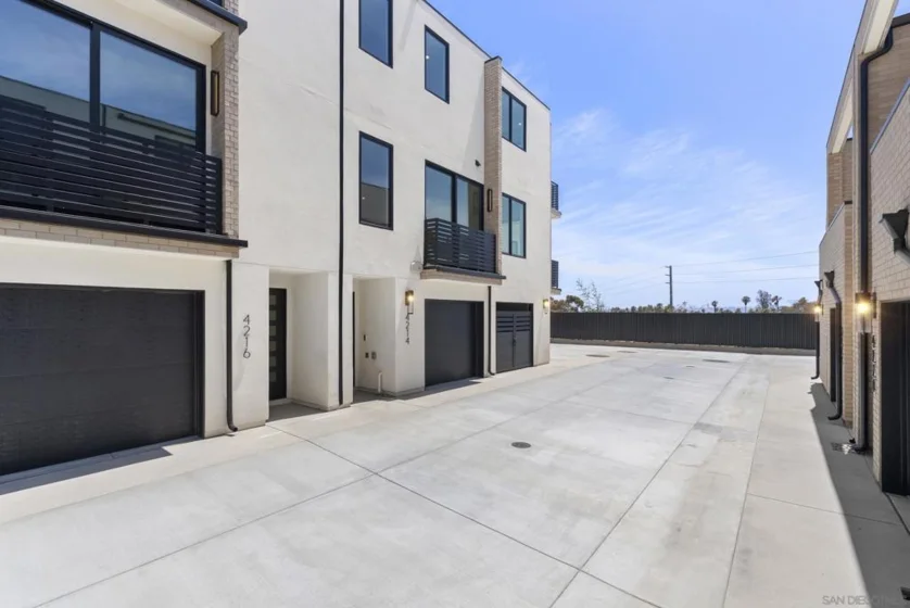 4214 Tonopah Street photo 43