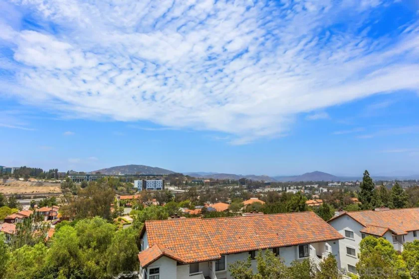 16424 Avenida Venusto #E photo 9