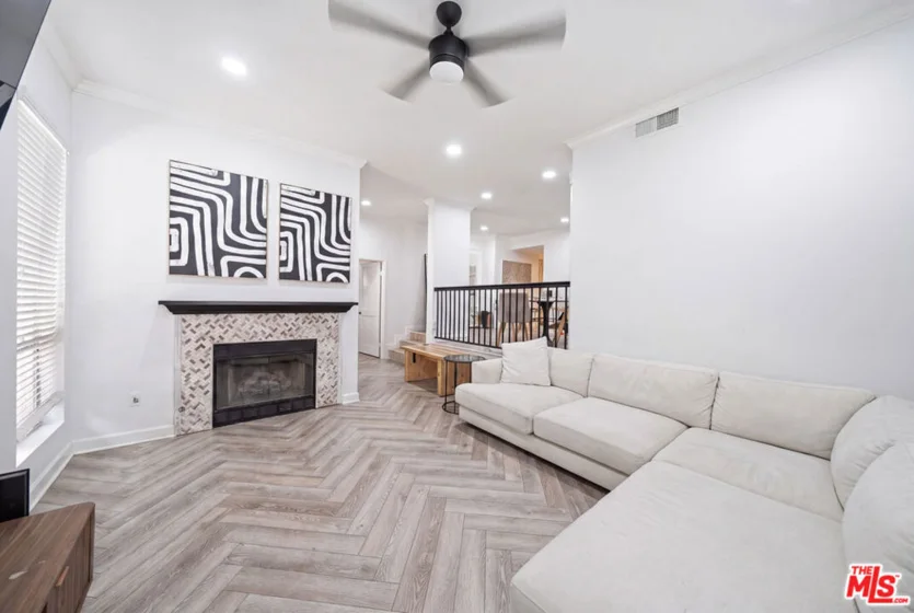 835 S Lucerne Boulevard #105 photo 33