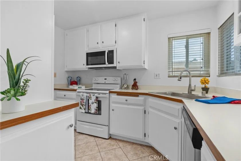 6951 Knollcrest Lane #56 photo 6