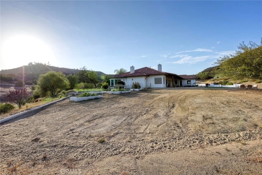 21977 Paseo Chico photo 39