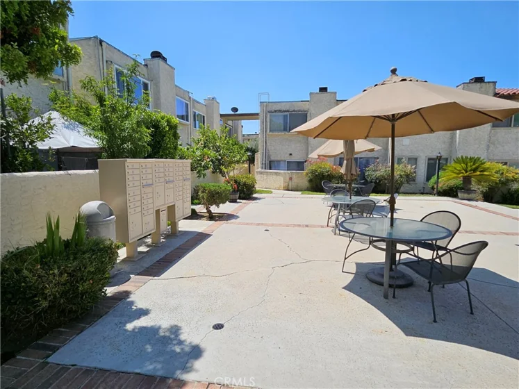 8800 Kester Avenue #126 photo 3