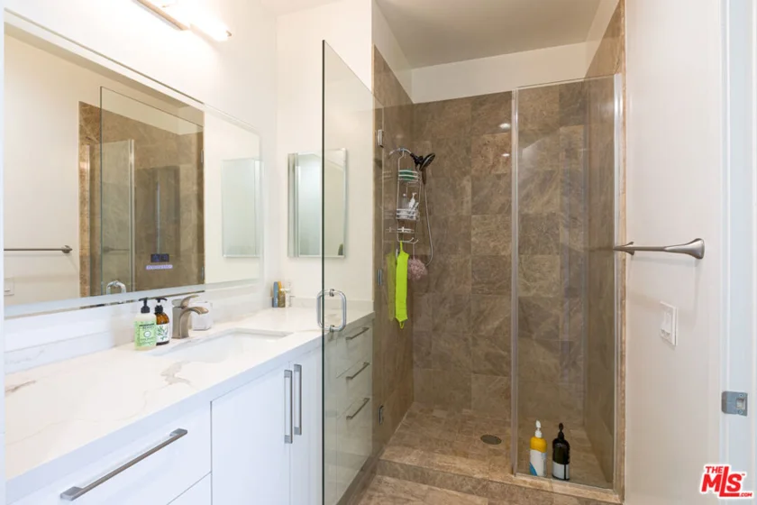 3223 W 6th Street #902 photo 9