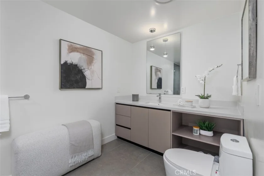 39 S Los Robles Avenue #6020 photo 35