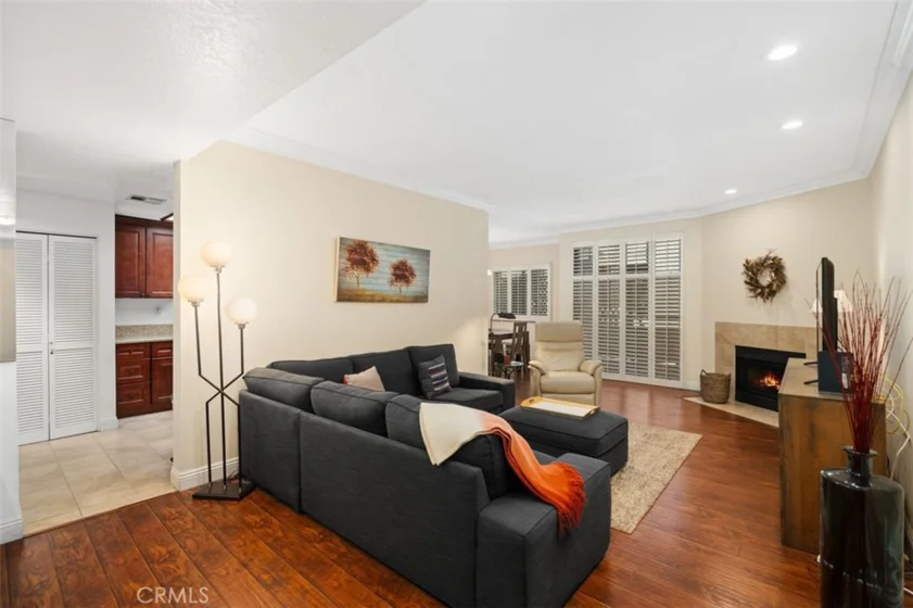 13331 Moorpark Street #201 photo 1