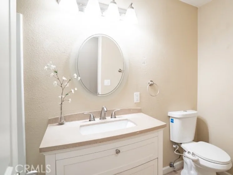 3565 Linden photo 18