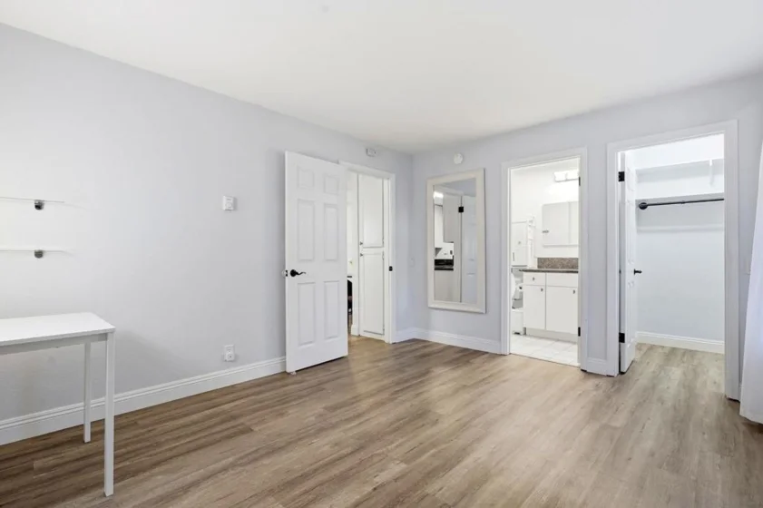 8324 Regents Road #1M photo 11