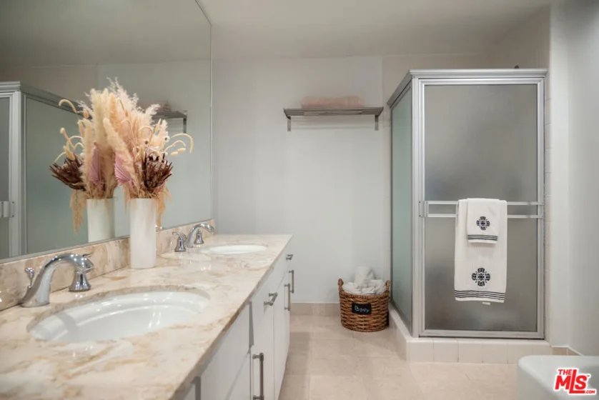 7259 Hillside Avenue #202 photo 5