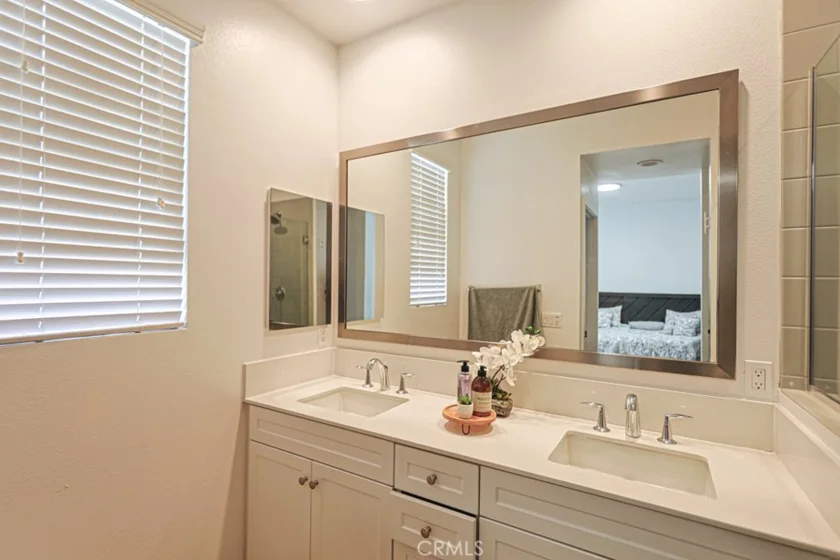 1410 N Harbor #1 photo 9