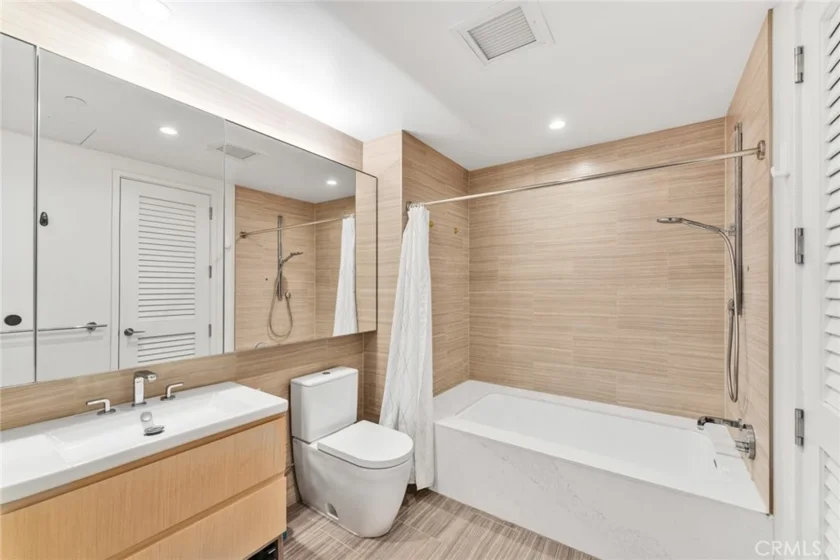 877 Francisco Street #805 photo 40
