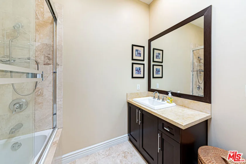 5057 Maplewood Avenue #PH4 photo 19