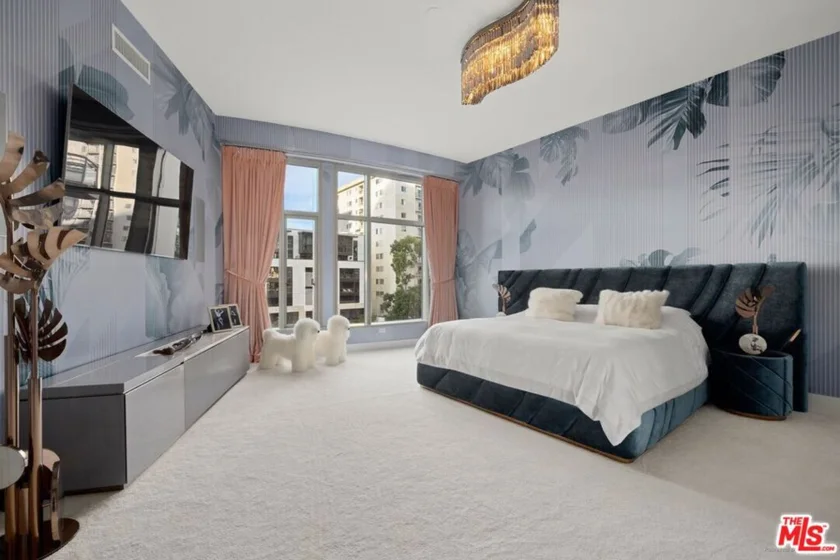 10776 Wilshire Boulevard #403 photo 8