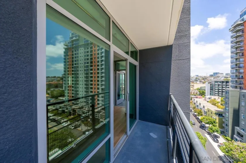 425 W Beech #1358 photo 6