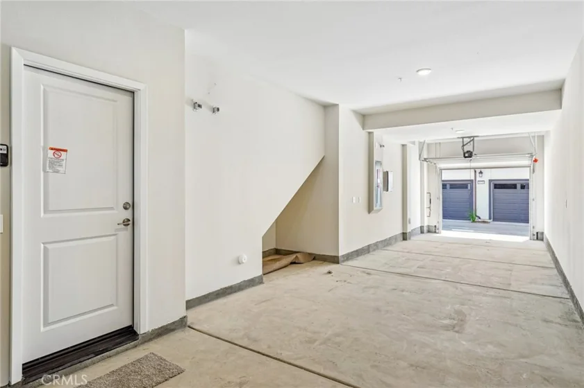 9524 Hannah Way photo 34