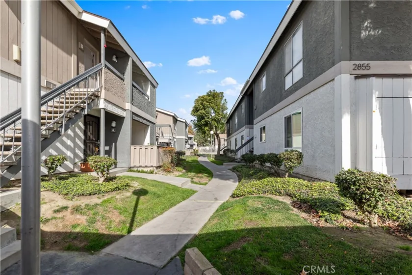 2855 S Fairview Street #C photo 1
