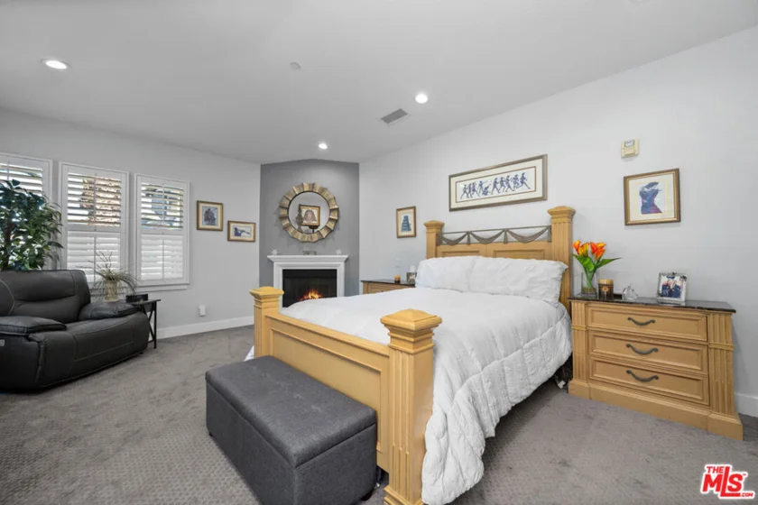 5800 Seawalk Drive #2 photo 16