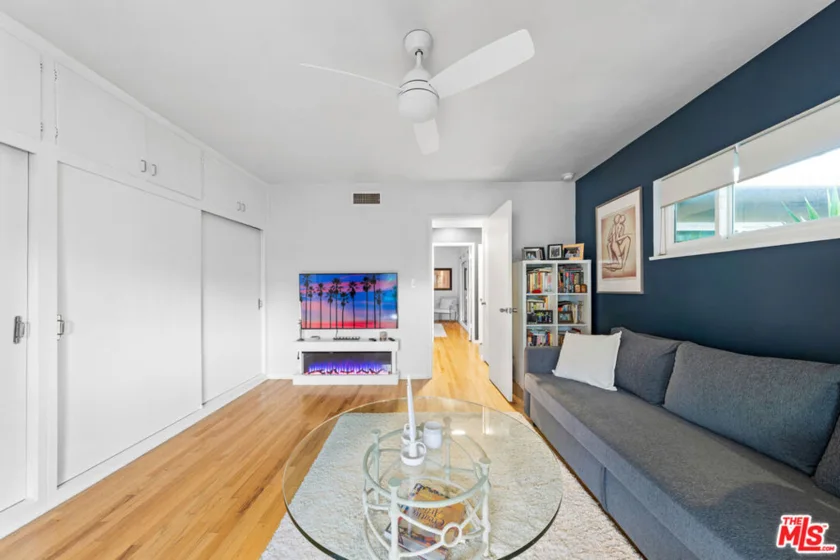 1330 N Crescent Heights Boulevard #16 photo 16