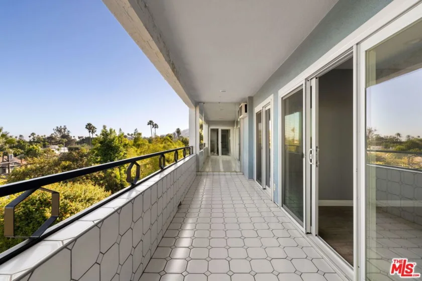7560 Hollywood Boulevard #309 photo 12