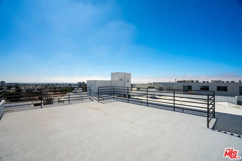 11535 Rochester Avenue #308 photo 33