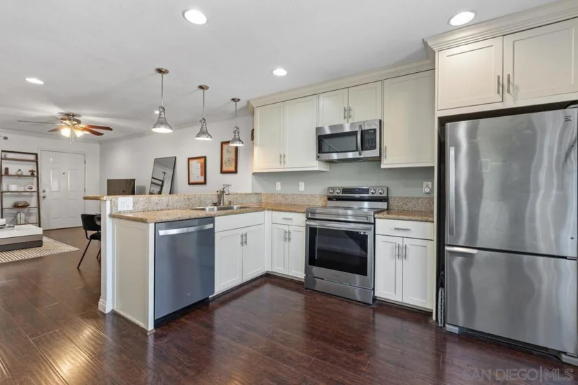 7856 Camino Glorita photo 13