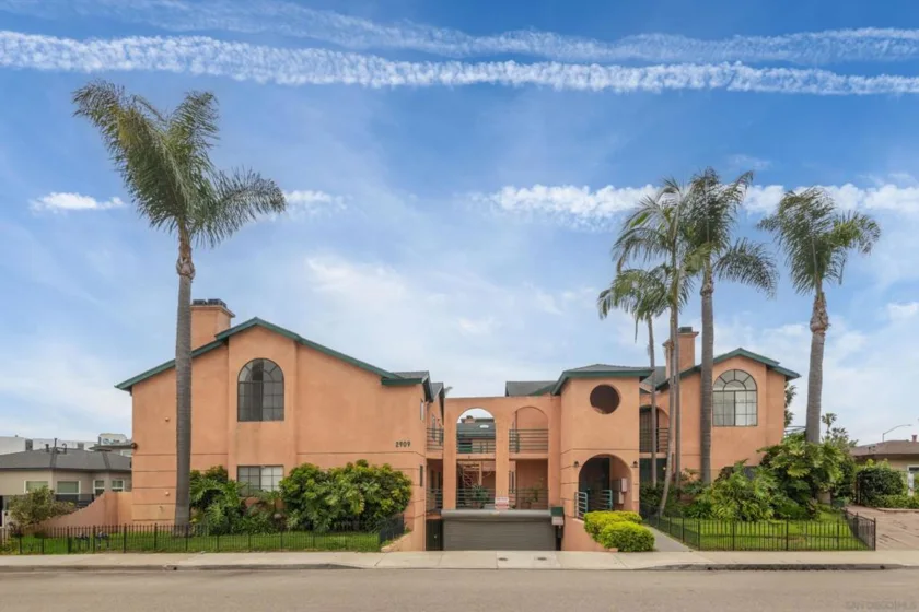 2909 Keats Street #11 photo 1