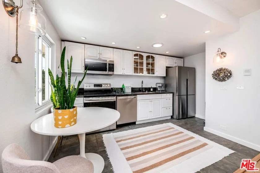 445 Washington Boulevard #10 photo 8