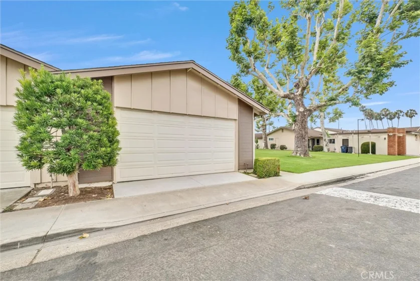 9766 Verde Mar Drive photo 17