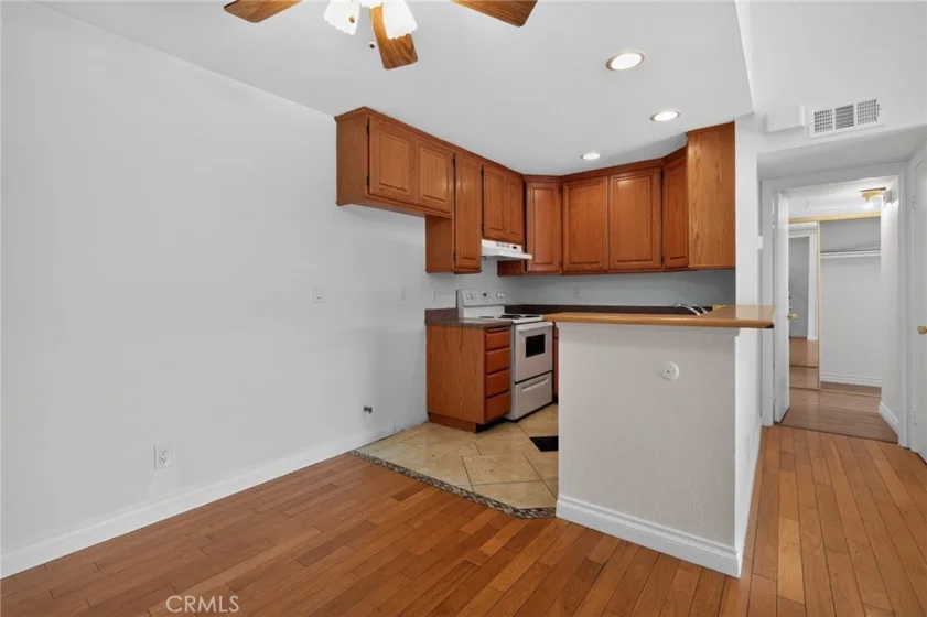8801 Independence #19 photo 3