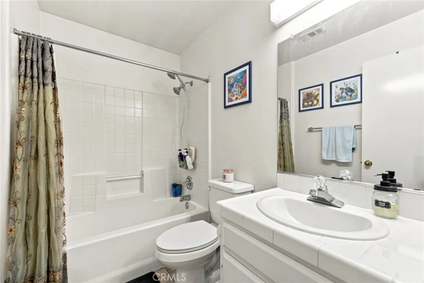 13421 Hubbard St #103 photo 18