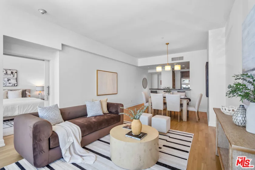 900 W Olympic Boulevard #37E photo 37