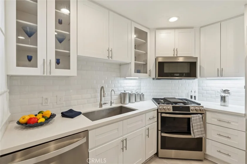 1751 E 68th #12 photo 14