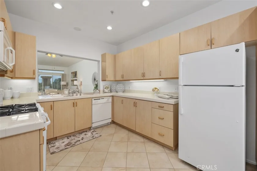 21724 San Leandro photo 7