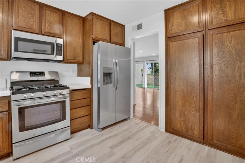 5267 Coldwater Canyon Avenue #B photo 18