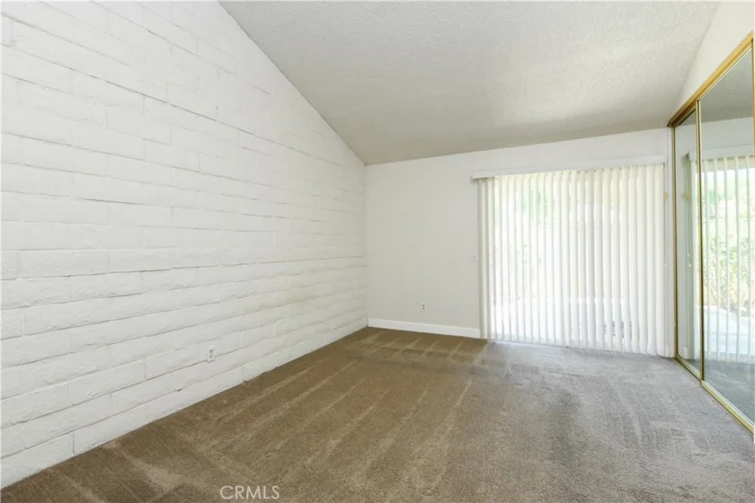 5468 Apricot Lane photo 14