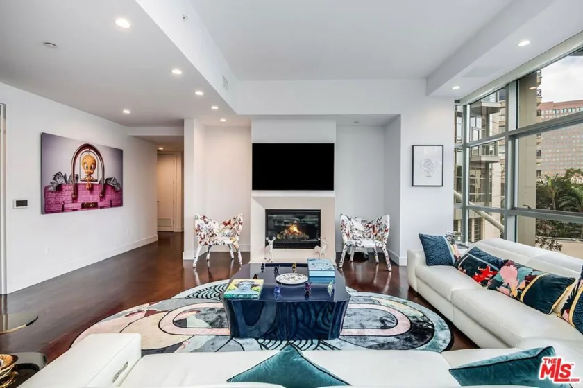 10776 Wilshire Boulevard #301 photo 20