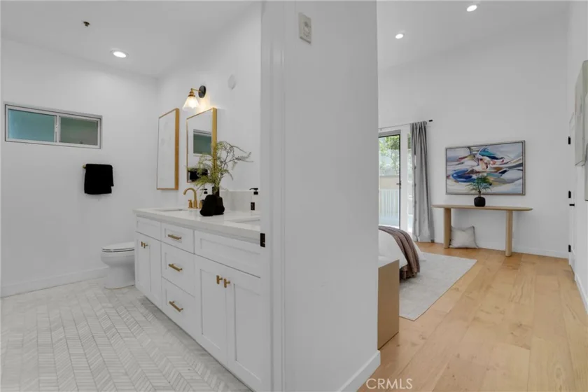 1871 Greenfield Avenue #102 photo 12