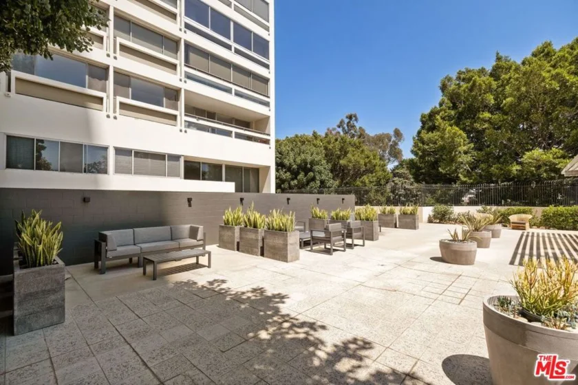 2220 Avenue Of The Stars #2203 photo 16