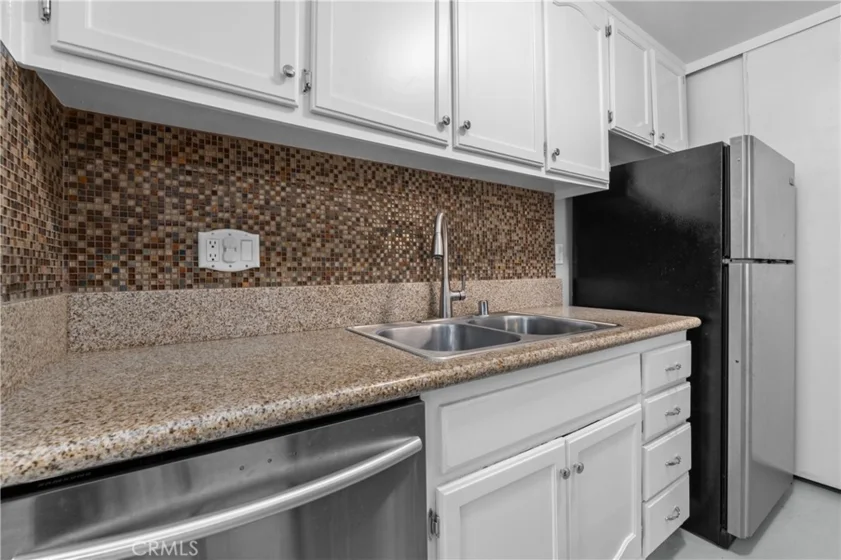 20134 Leadwell #126 photo 13