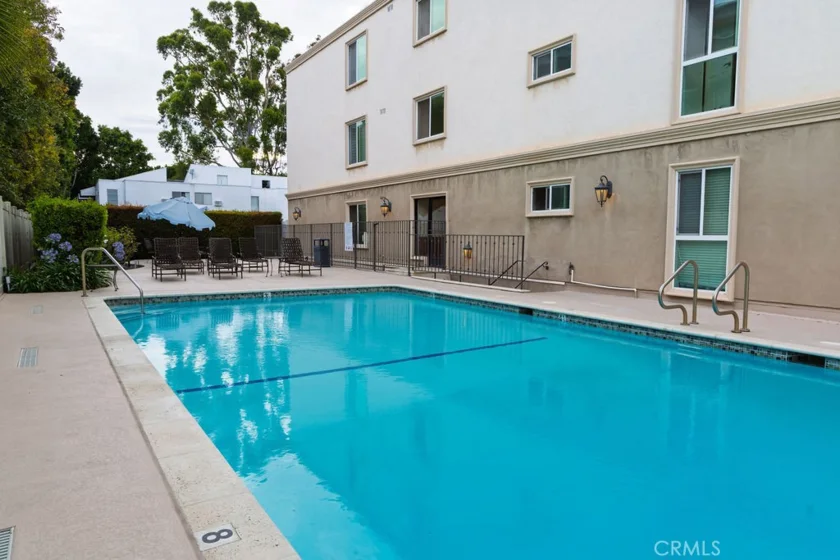 15344 Weddington Street #104 photo 15