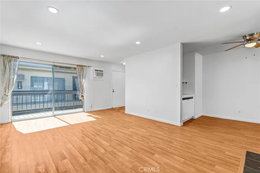 1840 Camden #202 photo 20