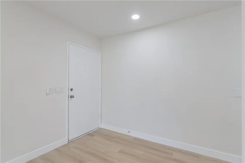 1231 S Buena Vista photo 4