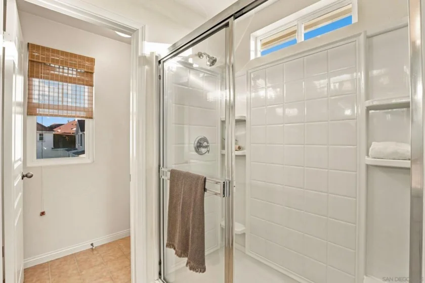 845 Harbor Cliff Way #305 photo 25