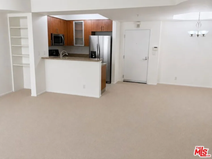 620 S Gramercy Place #339 photo 31