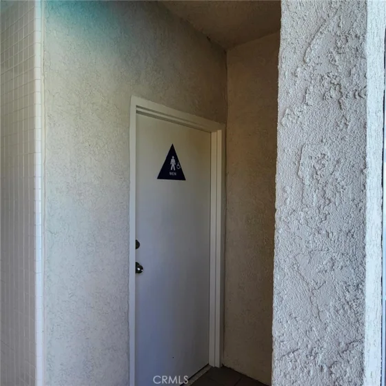 2057 San Diego photo 22