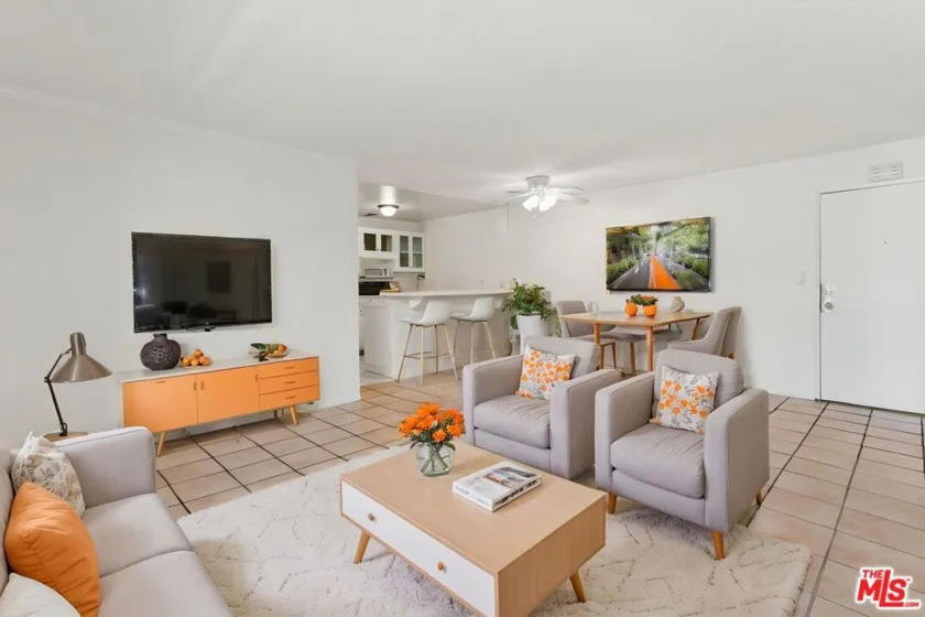5414 Newcastle Avenue #19 photo 30