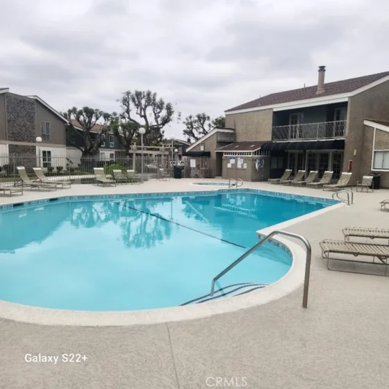 2867 S Fairview #F photo 15